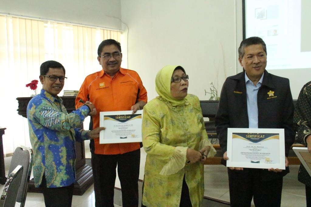 Dr. Abd. Jamal, SE., M.Si